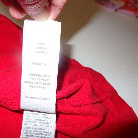 Abercrombie & Fitch Size Medium Red Cross Country Tee Short Sleeved - Picture 6 of 12
